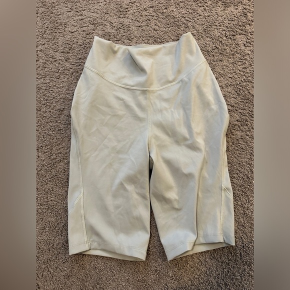 Beneunder Bike Shorts - Picture 1 of 4